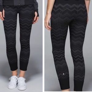 LULULEMON~ Ebb to Street Flow Leggings